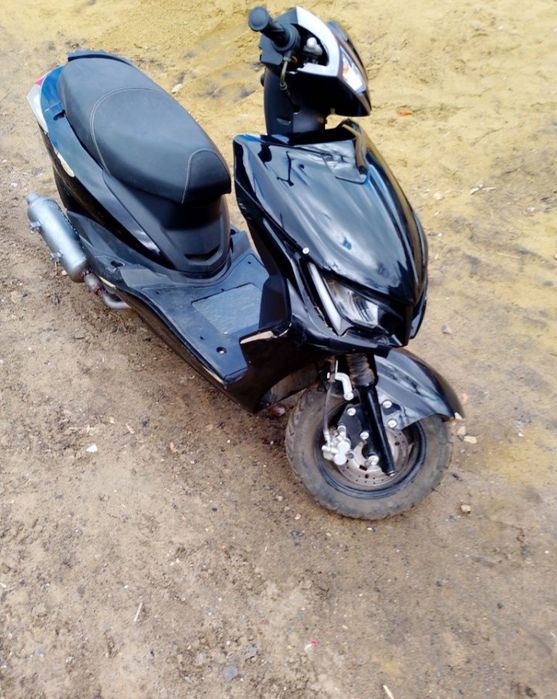 Продам скутер  обмен