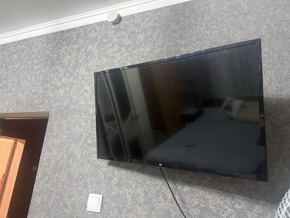 Продам телевизор. 32 диоганаль Xiomi smart tv