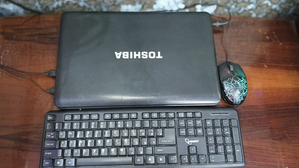 Ноутбук Toshiba — надежный, для работы и учебы + комплект!
Продам н