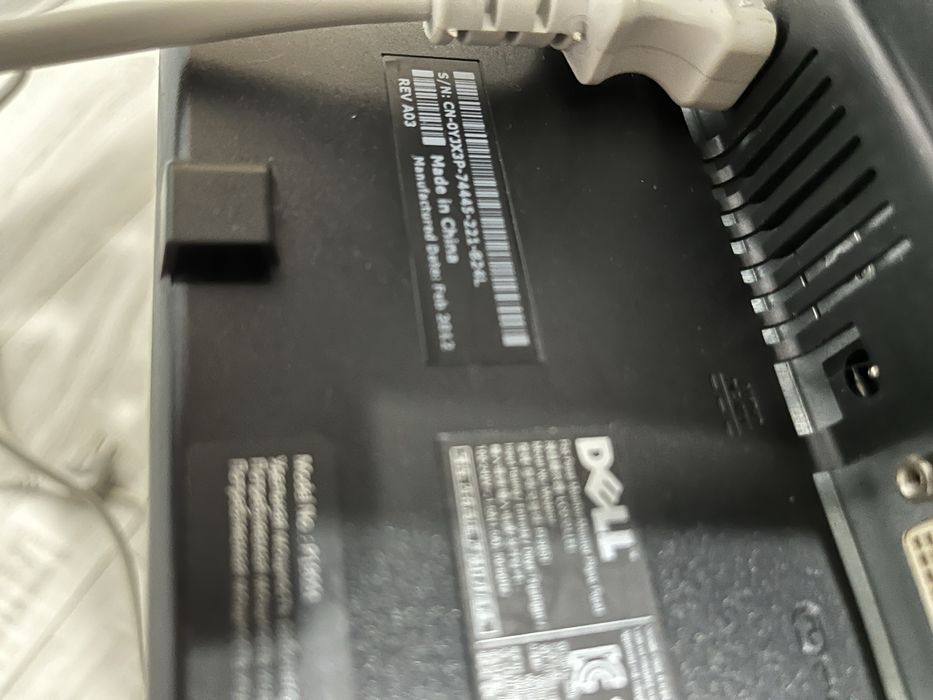 Monitor DELL  utilizat