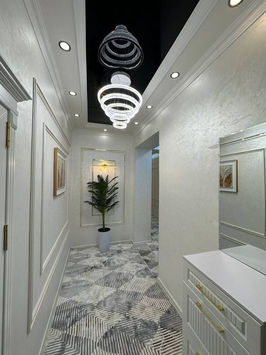 Срочно! Продаётся 3 комнатная квартира на 4 этаже. Без глухих комнат