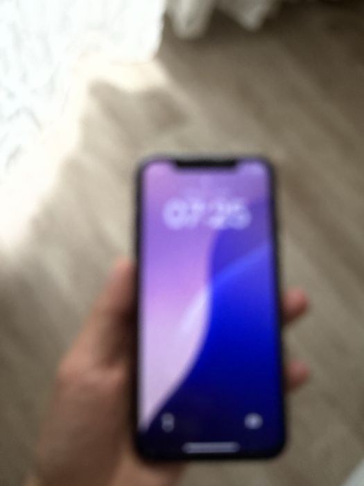 Продам Iphone 11