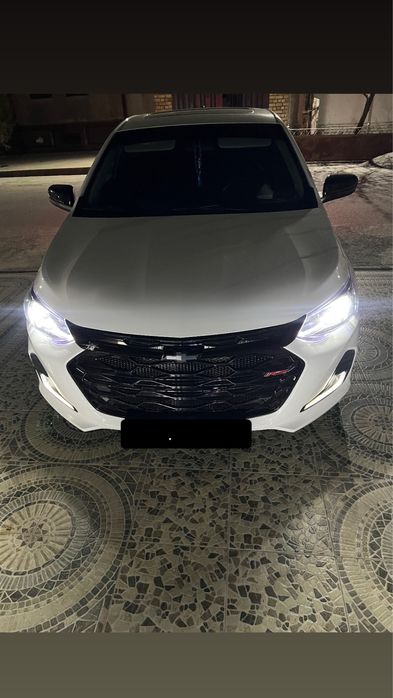 Onix redline oq (белый)