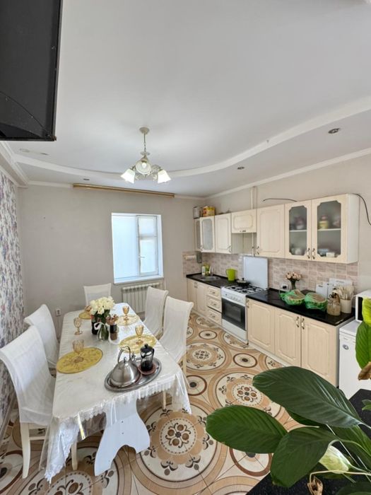 Продам 6 к.кв Акжар 2