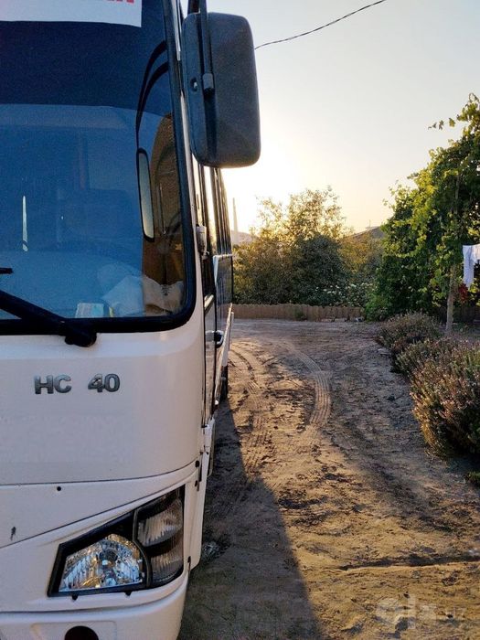 Avtobus Isuzu bahosi kelishiladi uztida