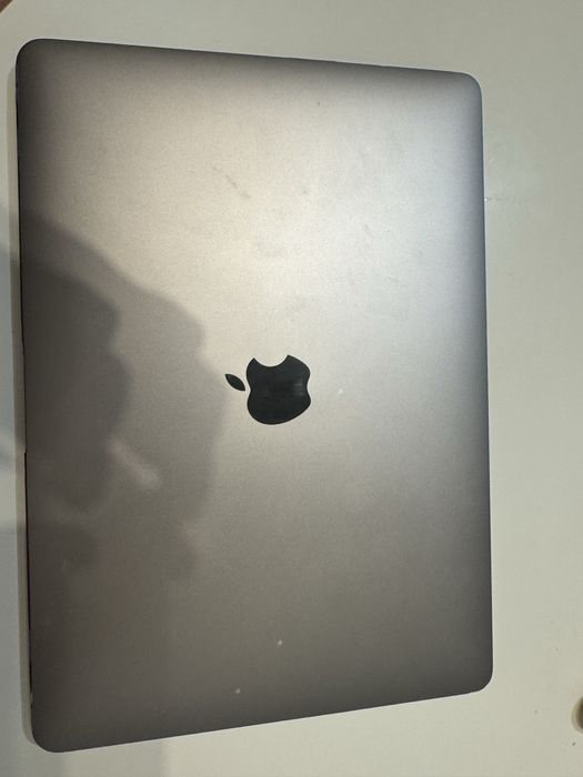 Продам MacBooK M1
