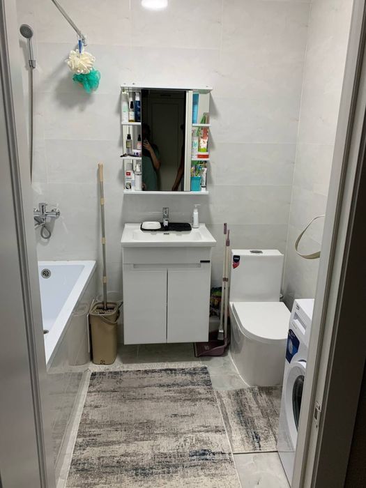 Сдается срчно квартира на метро новза