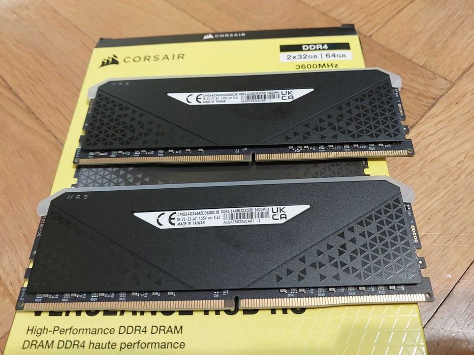 64GB 3600Mhz CL18 - Corsair Vengance RGB