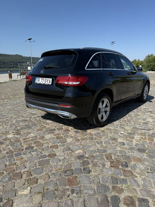 Mercedes Benz GLC300 2.0 245CP