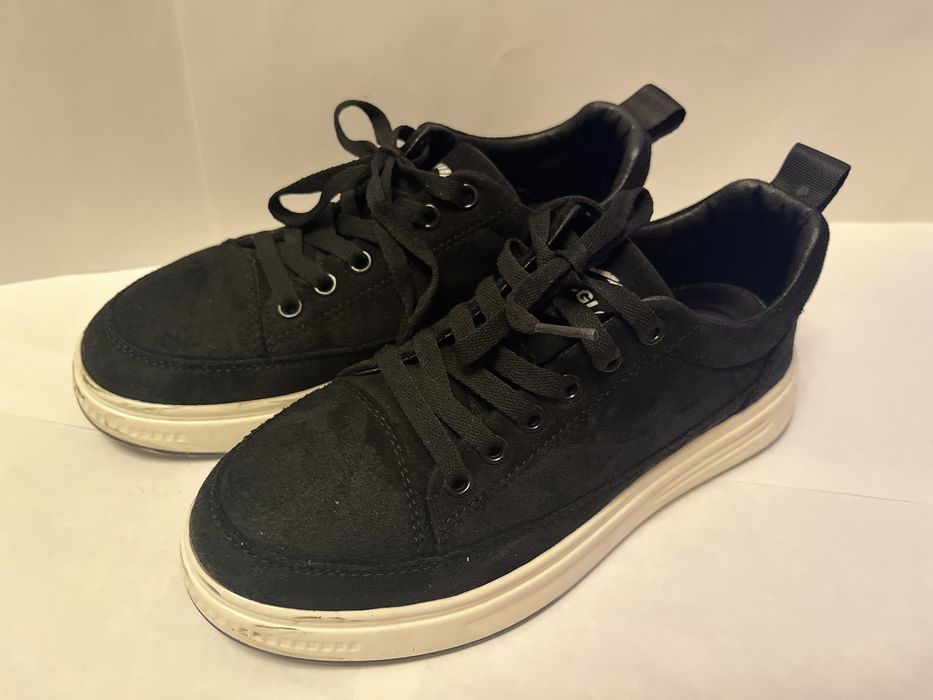 кроссовки стильные 37 размер