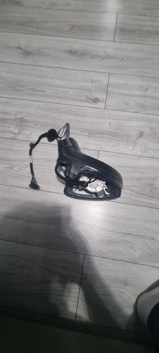 Oglinda stanga vw passat b9