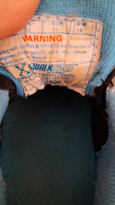 Продам роликовые кроссовки