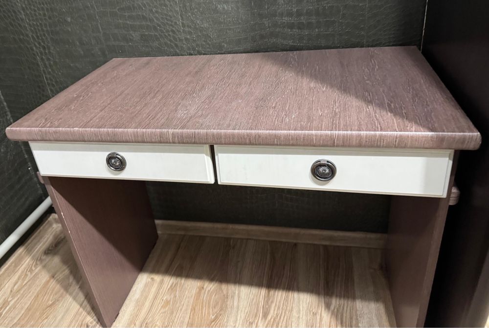 Продам шкаф б/у.