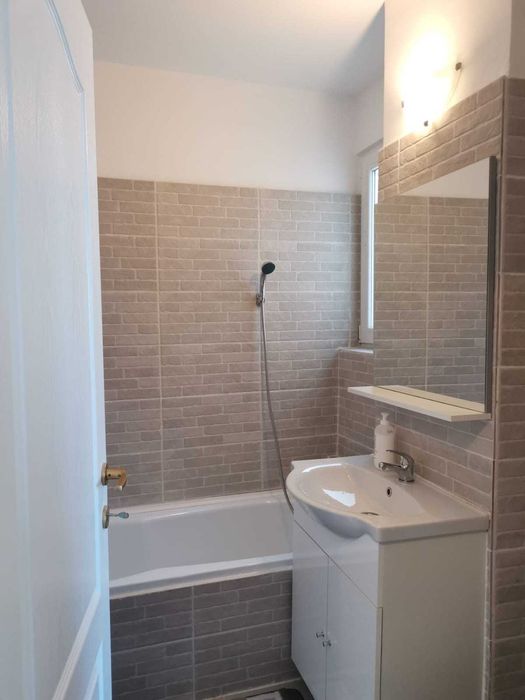 Apartament de inchiriat 2 camere METROU Eroii Revolutiei