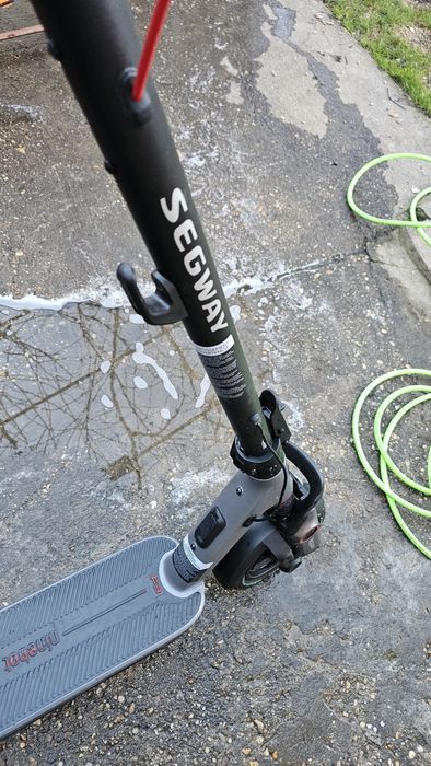 Ninebot f3 cu putini km