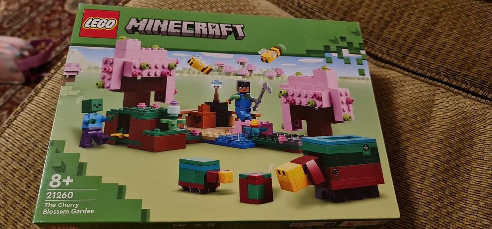 Lego Minecraft The Cherry Blossom Garden 21260