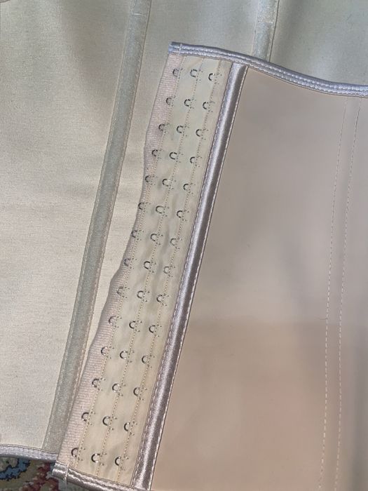 Латексный корсет