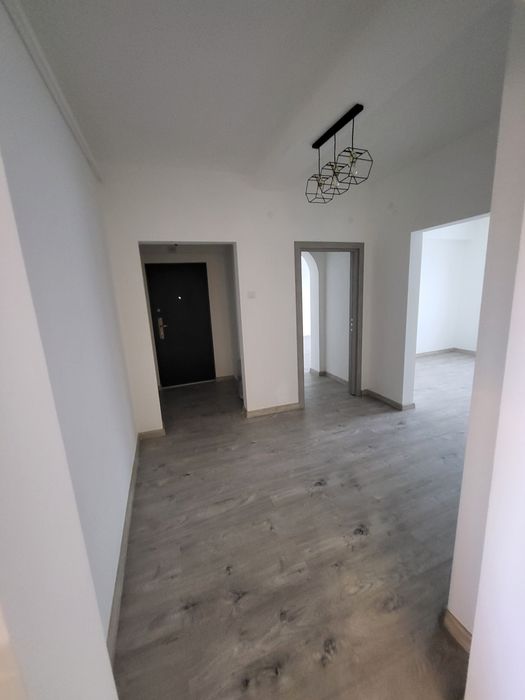 Inchiriez apartament 3 camere ultracentral Bucuresti