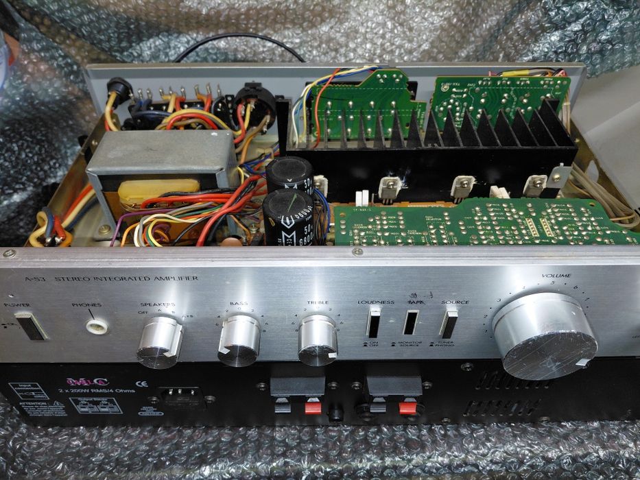 Amplificator /amplificatoare de putere