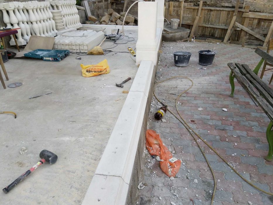 Первази (Шапки) за бордове на тераси от изкуствен камък.