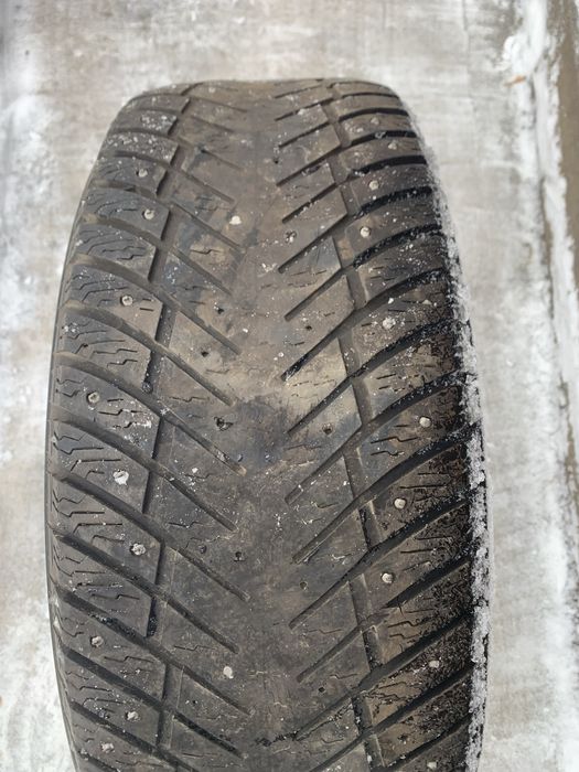 Продам резину 265/65 R17 116T