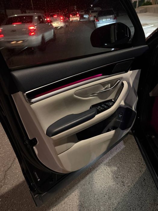 Avtomobil BYD song plus