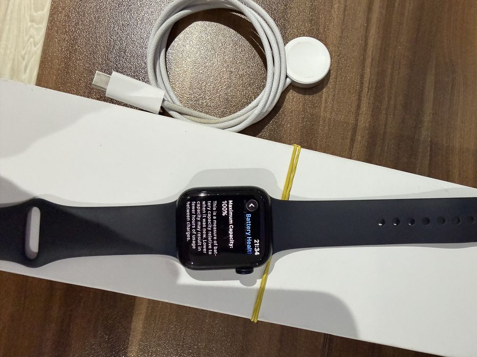 Apple watch se3 40mm gps+cellular(LTE)