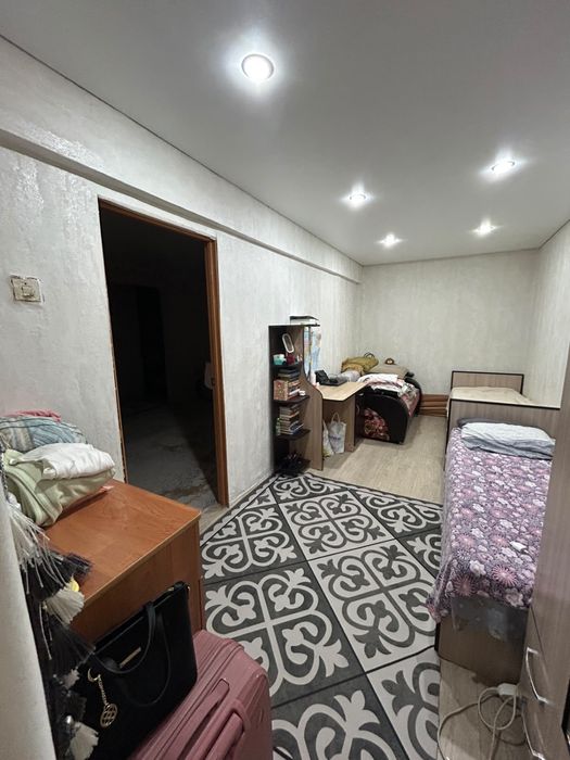 Продам квартиру сураганова 16