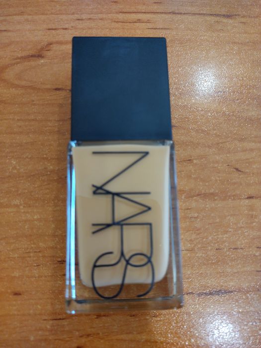 Фон дьо тен - NARS light Reflecting