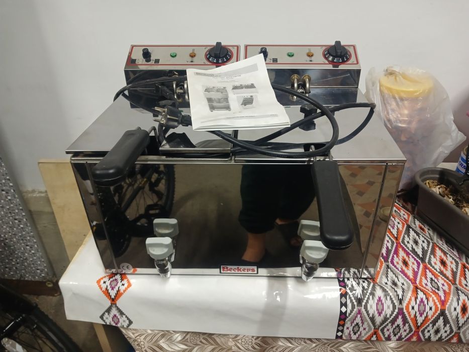 Фритюрница новый beekers 8+8