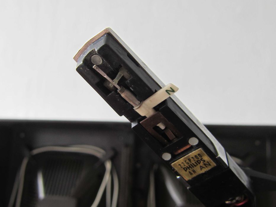 Грамофон -- Philips