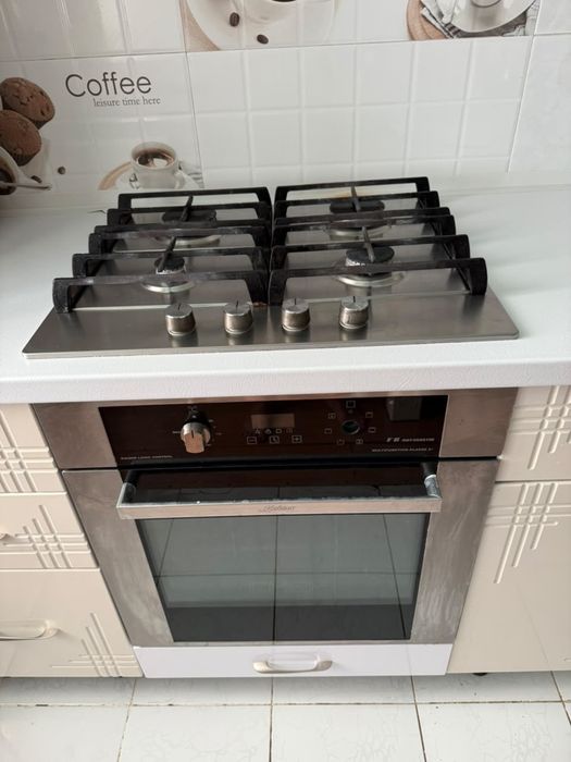 Продам газовую плиту