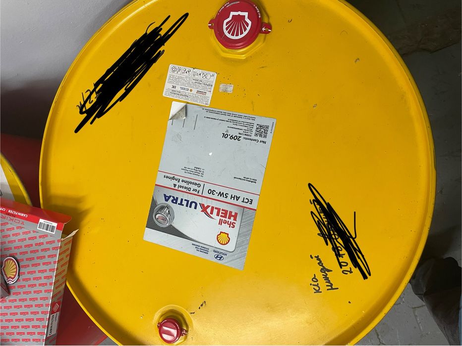 Продаю моторные масла Shell