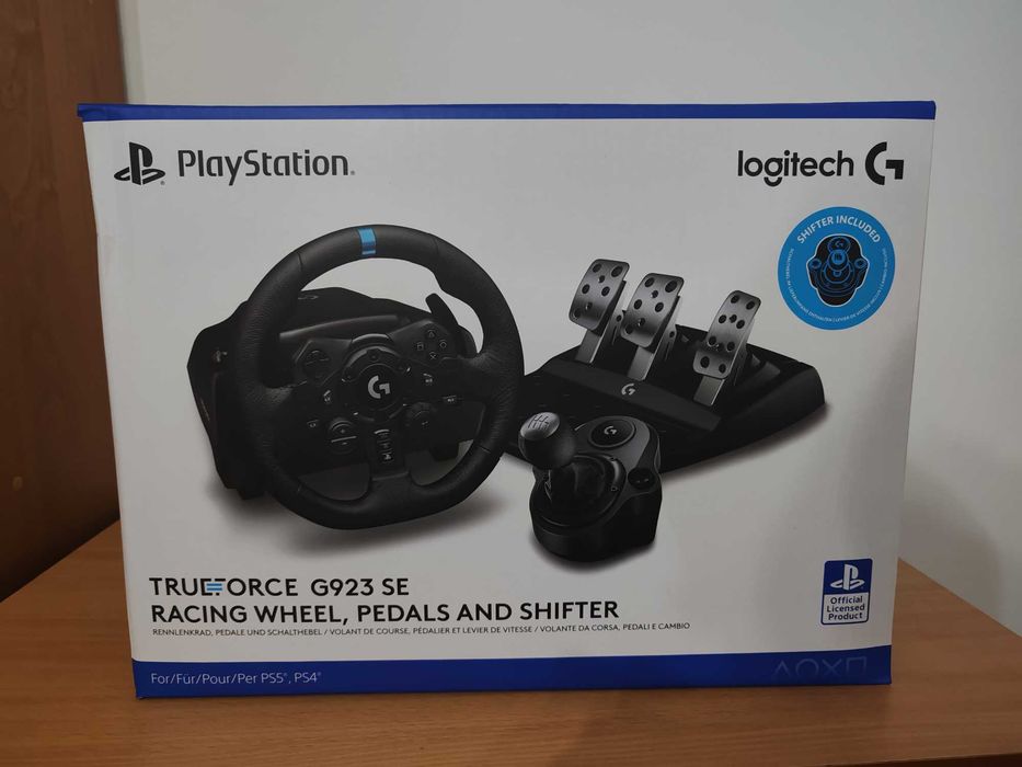 Volan Logitech G923 TrueForce PC/Xbox/PS + Schimbator + Pedale + Garantie 1 An