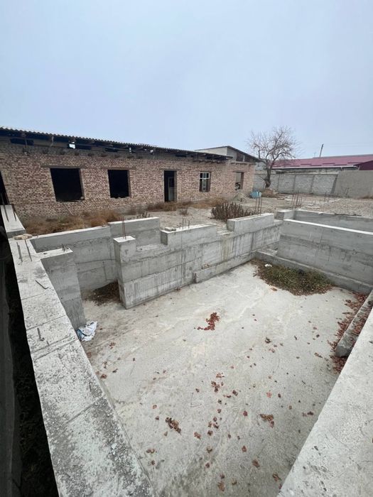 Uchaska sotiladi qurilishi tugalanmagan