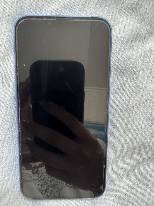 Срочно Продам айфон 13