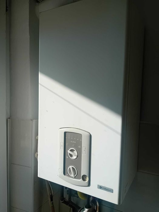 Ap 2 Cam CENTRAL 48mp etaj 3 semimobilat centrala termopan luminos