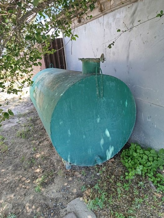 Продам ёмкость для воды