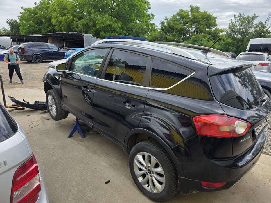 Ford kuga 2011 година ударен