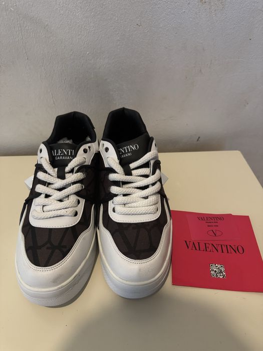 Adidasi valentino nr 43