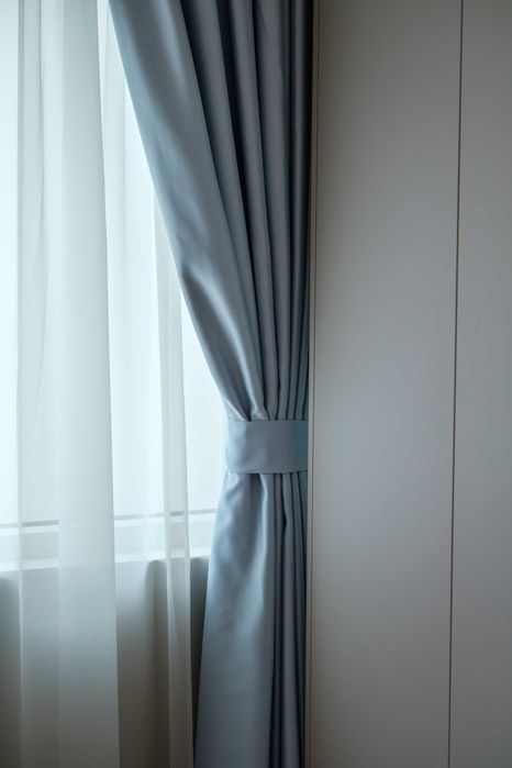 Продава се обзаведен тристаен апартамент