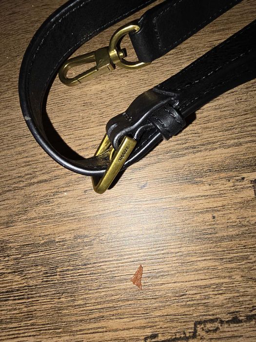 Fossil оригинална дамска чанта от естествена кожа