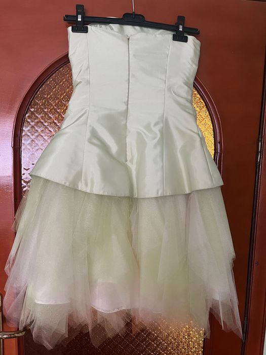 Къса бална рокля