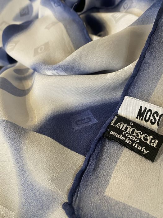 Moschino дамски шал естествена коприна
