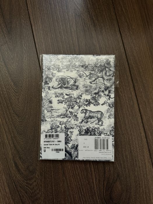 оригинальный блокнот Dior