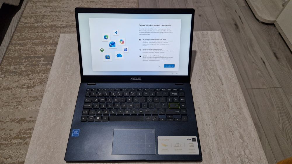Vand Laptop ASUS