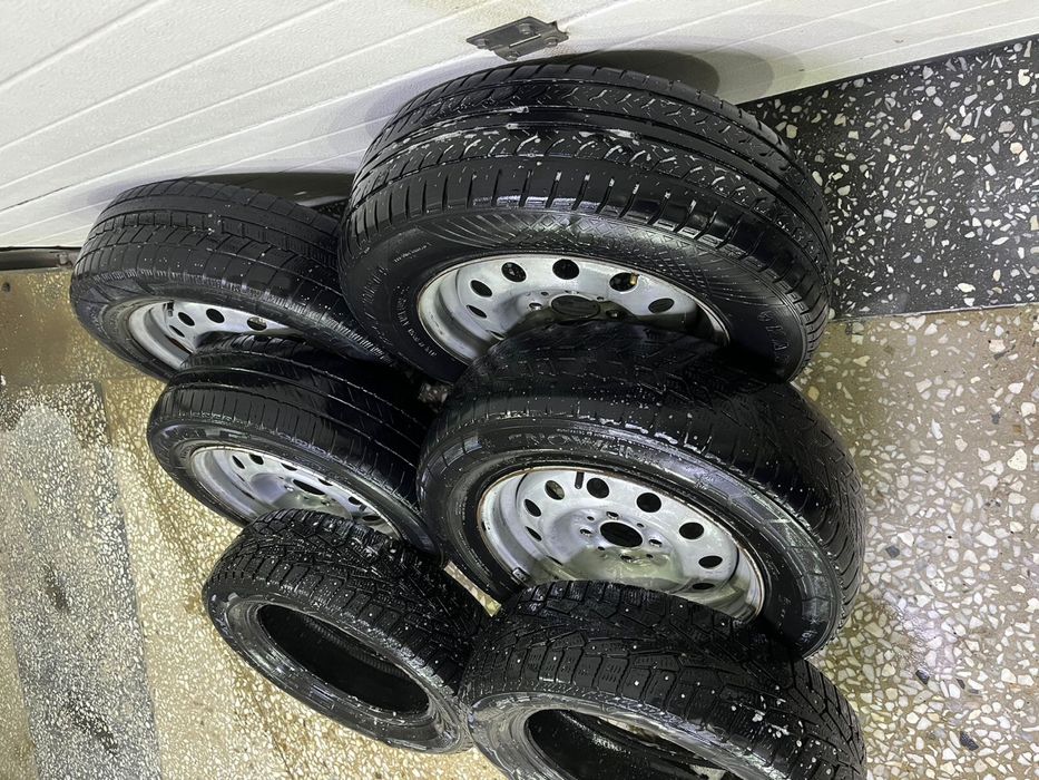 В комплекте 4 летний с дисками 2 летний