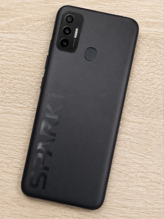 Продам Tecno Spark 7