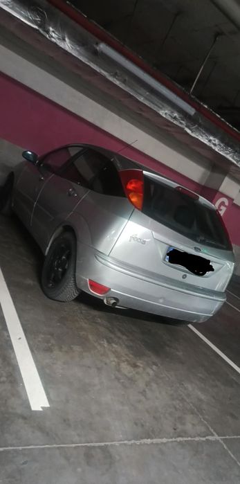 Vând Ford Focus 1.6