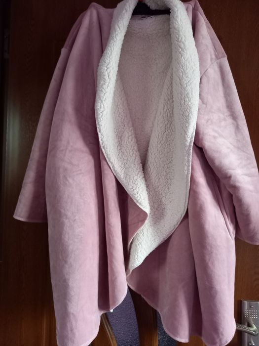 Vând Cardigan cu Blăniță Mărimea L-XL Nou